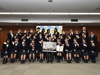 山村国際高等学校ダンス部表敬訪問の写真３