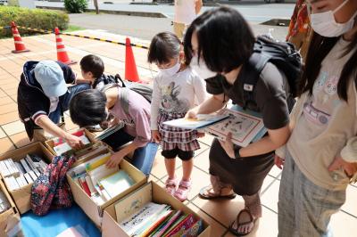 雑誌のリサイクル市