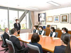 山村国際高等学校表敬訪問