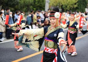 入選　マー　濱長　艶やかに