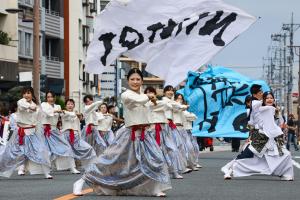 最優秀賞 旗と舞う