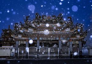 優秀賞 深夜、雪舞う聖天宮
