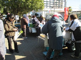 【写真】軽トラック市への出店の様子の画像2