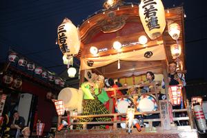 坂戸八坂神社の夏祭り写真1