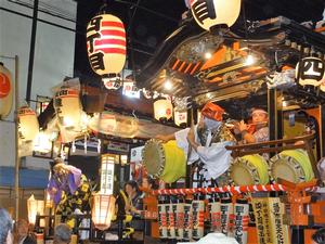 坂戸八坂神社の夏祭り写真2