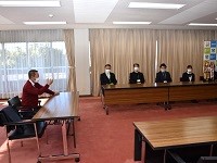 山村国際高等学校の表敬訪問の写真１